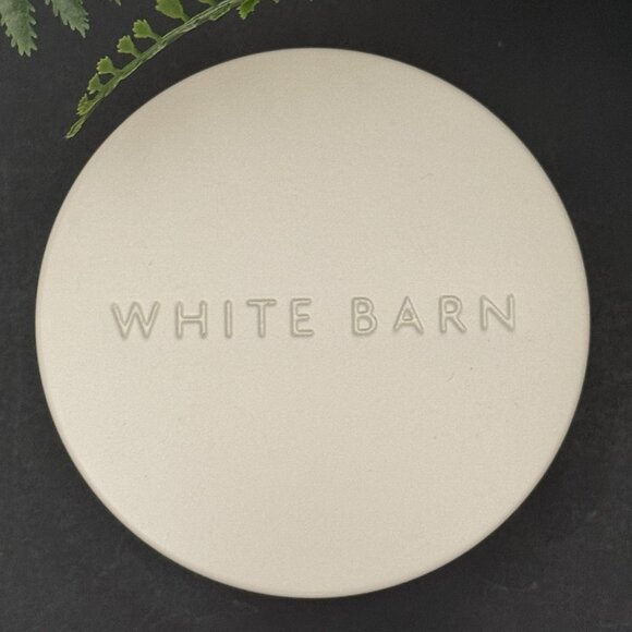 BBW Moonlit Goddess White Barn Bath & Body Works 3 Wick Candle - Picture 8 of 10